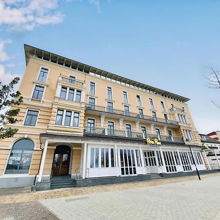 Апартаменти Berringer, Barsch, Direkt An Der Promenade Росток Екстер'єр фото